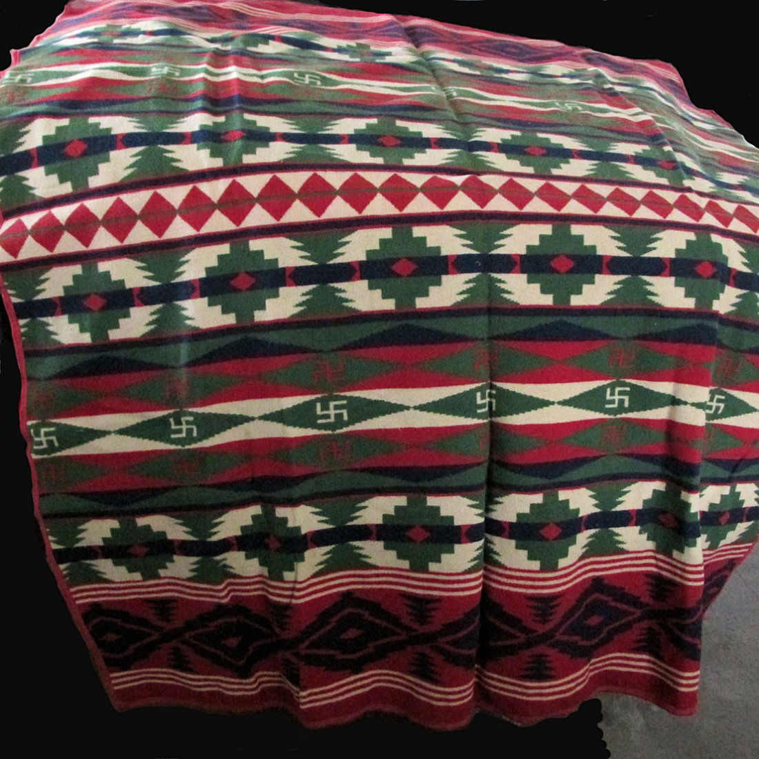 1920s Native American Indian Camp Blanket Rolling Log (1 of 3)