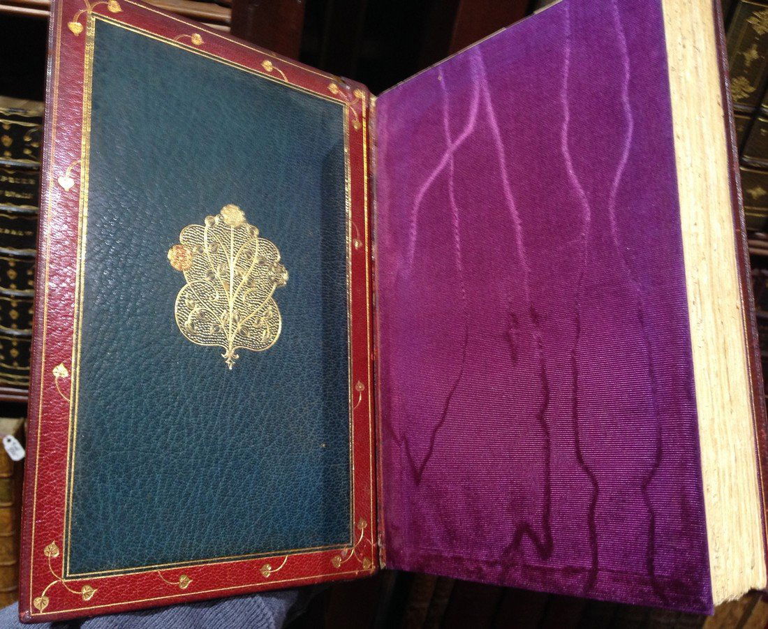 The Complete Works of Robert Browning edited: Author: Browning, Robert Publisher: George D. Sproul Publication Location & Date: New York, 1899 Binding: Contemporary Leather Edition: 1 Signed: Yes Octavo (6"x 8.5") 12 volumes bound by The Trautz-B