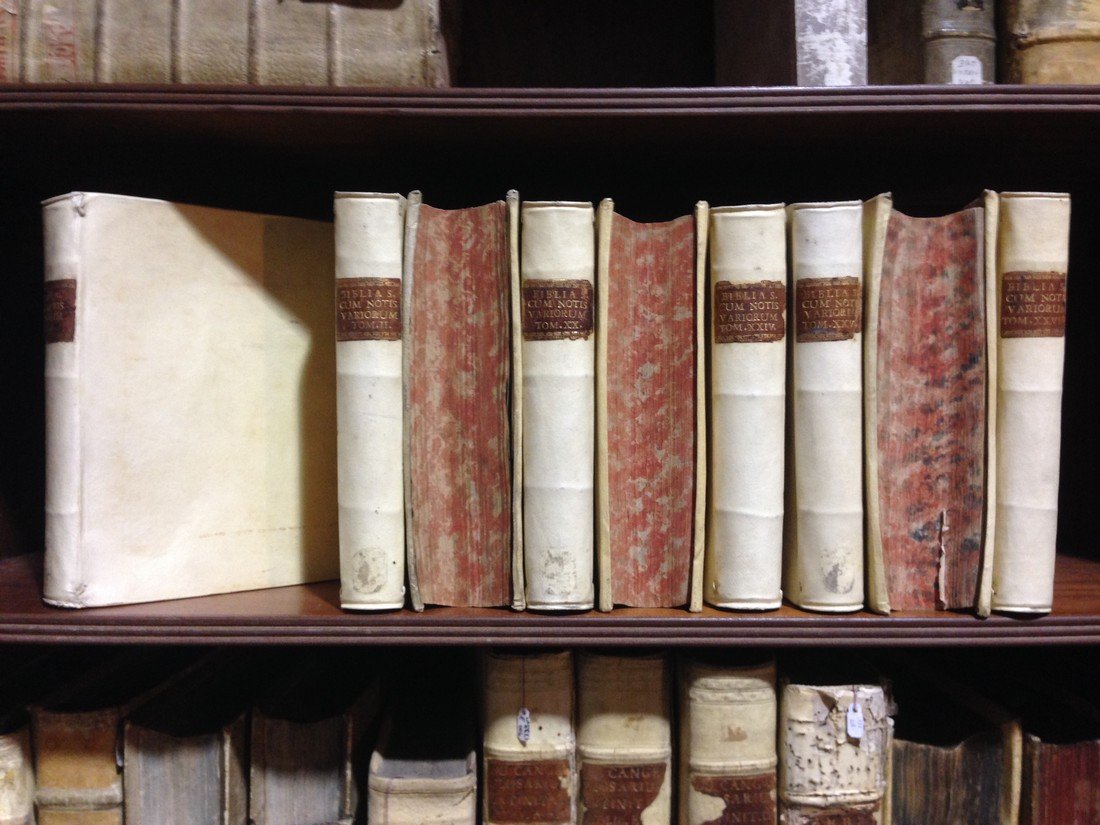 Biblia Sacra Vulgatae Editionis Sixti V. Pontificas (1 of 4)