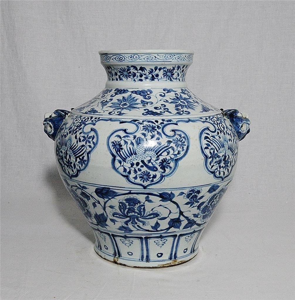 Chinese Blue and White Porcelain Pot (1 of 6)
