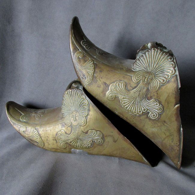 Antique Spanish Colonial Conquistador Brass Stirrups (1 of 8)