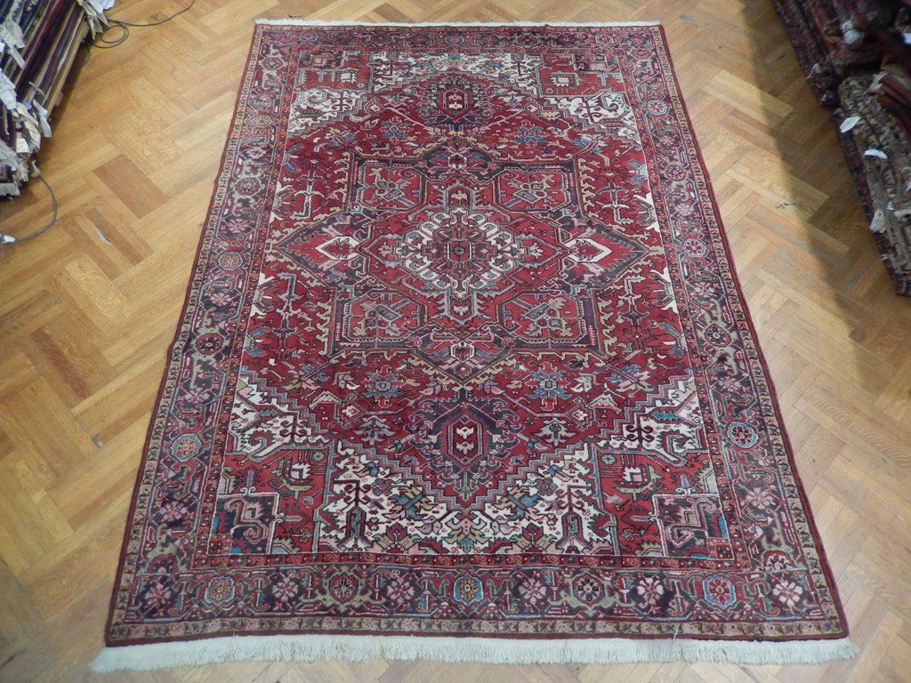 Semi Antique 11'X8' Persian Heriz Bakhshayesh Excellent: Area Rug# 23136, Rug details - Exact Size: 8' x 11', Material: Wool, Age: 1940s, Handmade in Iran. This art form carries a sense of tradition from a country which has a very rich and powerful history.
