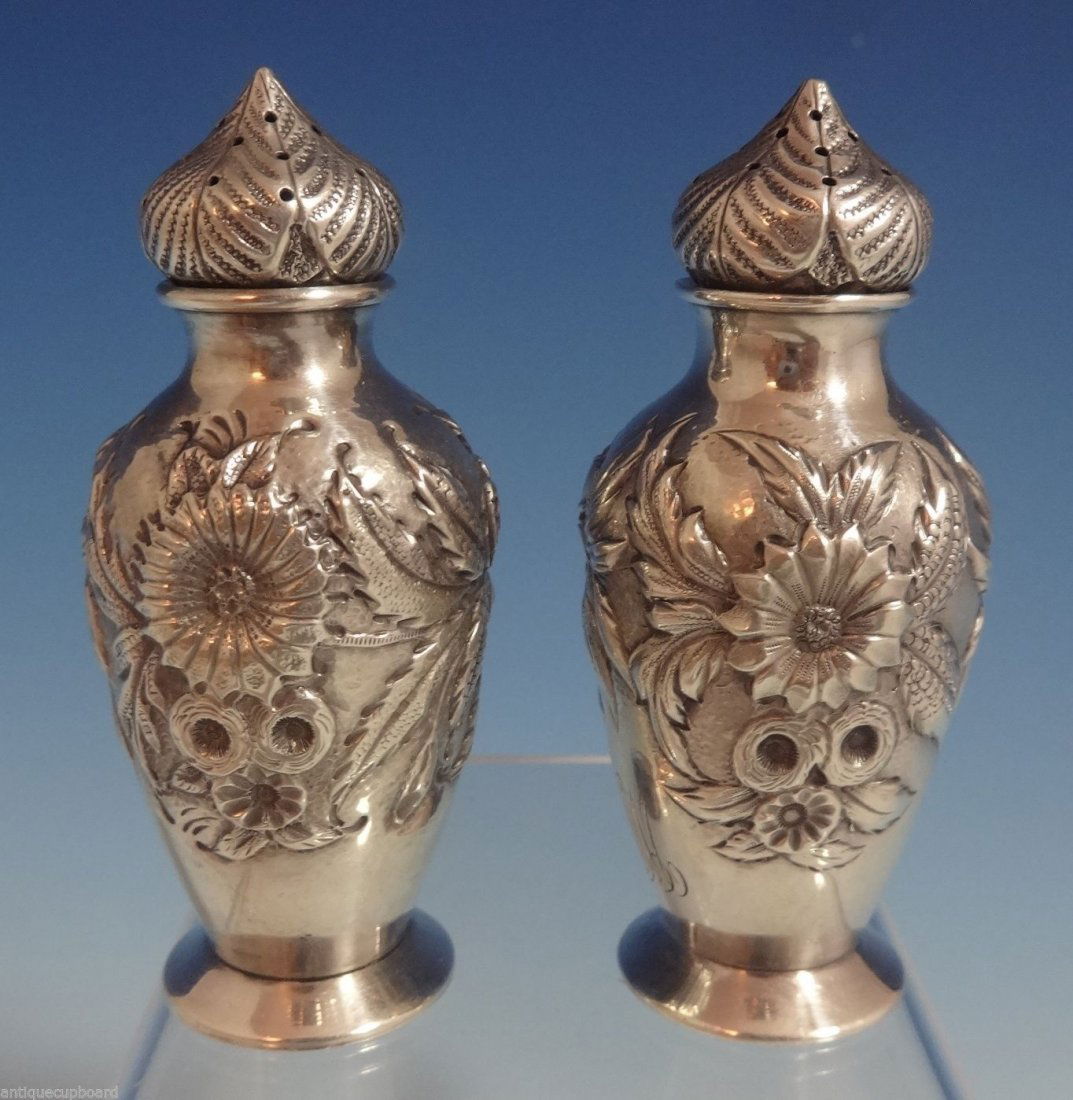 Repousse by Kirk Sterling pair Salt & Peppers (1 of 5)