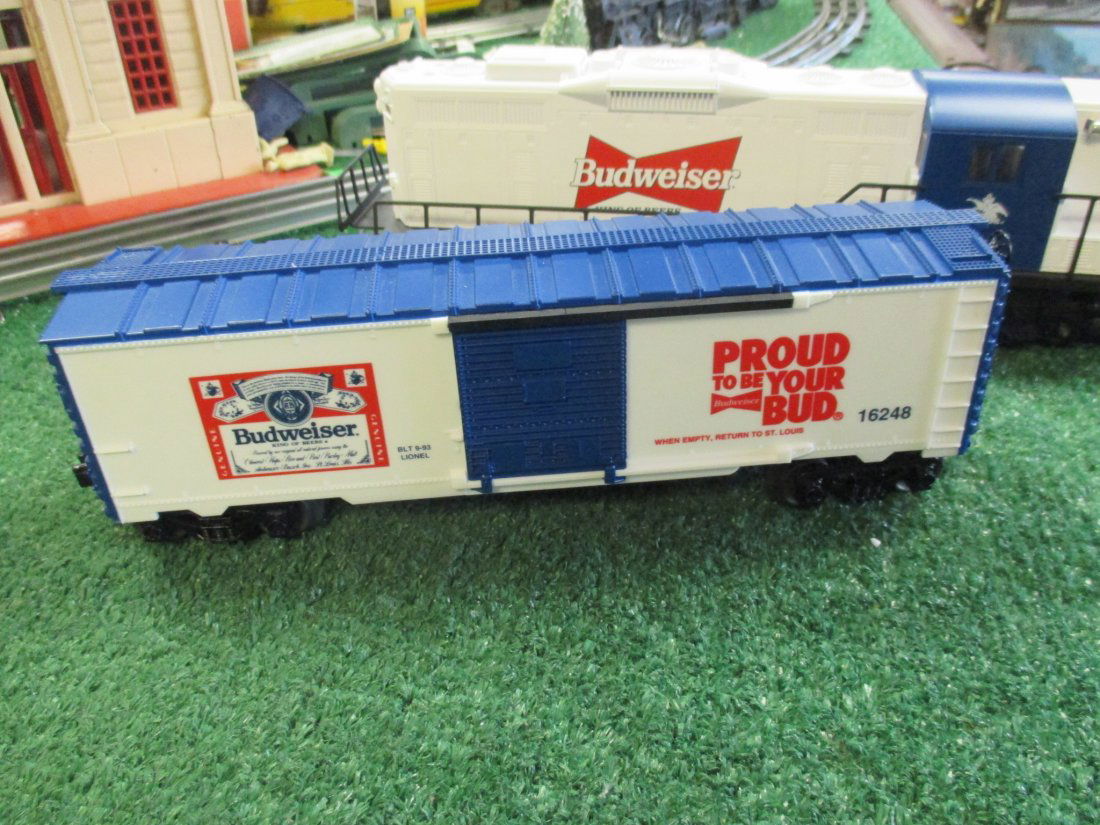 LIONEL 11810 ANHEUSER BUSCH TRAIN SET TRAINS ONLY NO T: LIKE NEW IN ORIG SER BOX 18830 GP 9 DIESEL BUD BOX CAR CABOOSE RUNS GREAT SMOOTH REVERSE HEADLIGGT LIGHTED # BOARDS VERY SHARP MADE IN THE USA 1954-55 BOX IS FAIR, LOOSE AND MISSING FLAPS Shipping cos
