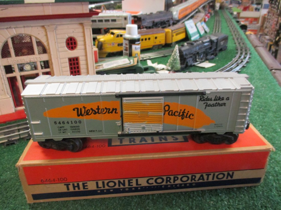 LIONEL POST WAR 6464-100 WESTERN PACIFIC YELLOW FEATHER: EXCELLENT PLUS CONDITION GREAT SILVER STRONG GRAPHICS DIE CAST BAR END TRUCKS OPERATING COUPLERS RUST FREE NO BREAKS OR CRACKS MADE IN THE USA 1954-56 BOX IS COMPLETE BUT HAS SOME WEAR Shipping cost f