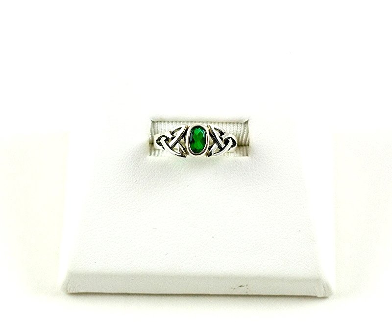 EMERALD GREEN STONE RING STERLING SILVER (1 of 2)