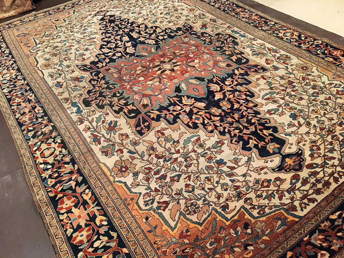 ANTIQUE SAROUK, FEREGHAN CARPET (1 of 10)