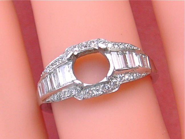 ESTATE .80ct BAGUETTE DIAMOND 6 - 6.5 mm RING MOUNTING (1 of 4)