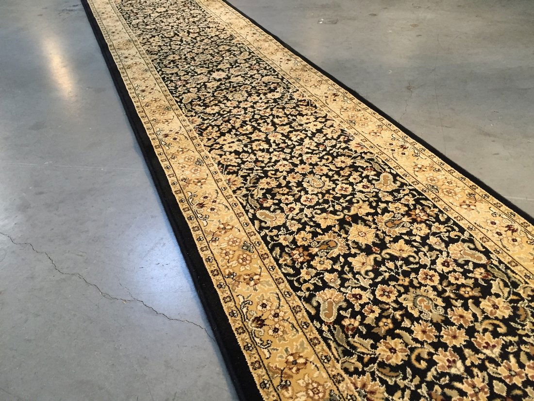 11 FT PREMIUM  CLASSIC ALLOVER RUNNER (1 of 5)