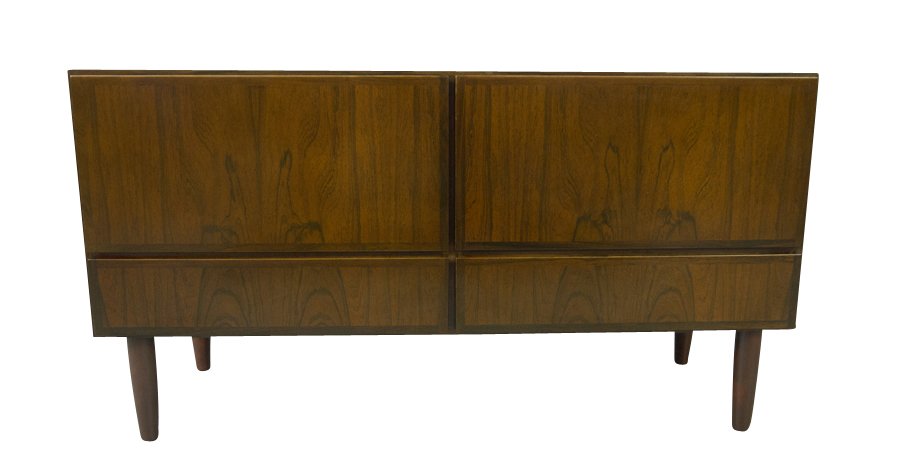 Omann Jun Rosewood Stereo Sideboard Danish Modern: A very rare model #2 rosewood stereo cabinet by Gunnin Omann for Omann Jun Mobelfabrik. This is the first time in 26 years We have procured this model. It measures 47" wide by 17" deep by 25.5" tall.