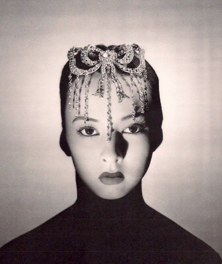 Lynes, G Platte - Sono Osato, 1957: Sheet-fed Gravure printed in 1994 in Japan - Image size 10" X 12" • Buyer Pays Shipping • Ships From Florida • Items will ship to the Continental US at a flat rate of $15.00 via USPS (insured).