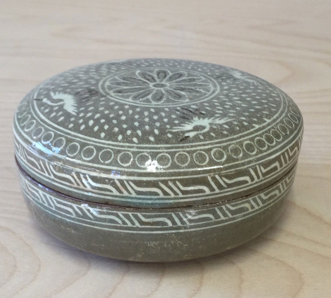 Old Korean Box. (1 of 4)