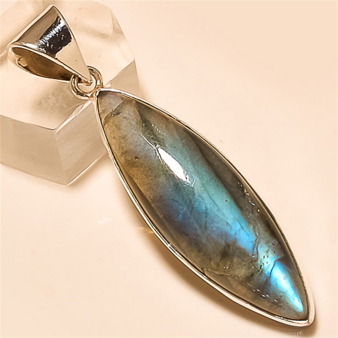 Labradorite Pendant Solid Sterling Silver (1 of 1)