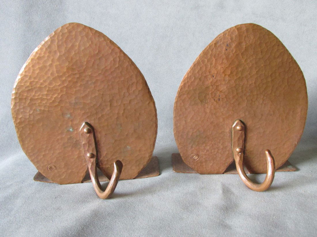 Pai Arts & Crafts Hammered Lily Copper Bookends (1 of 3)