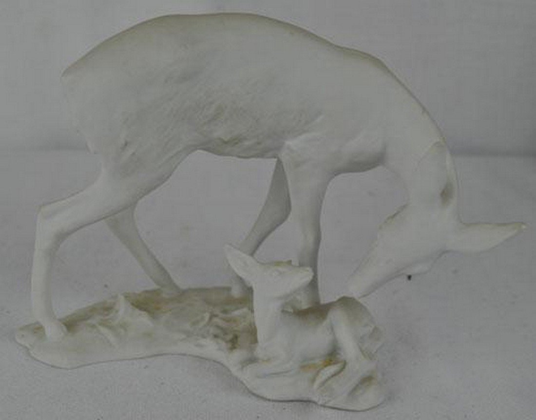 Vintage hand painted alabaster deer: Size: 6X4X4 Inches No Reserve Buyer pays shipping. This item ships from Rockville, MD