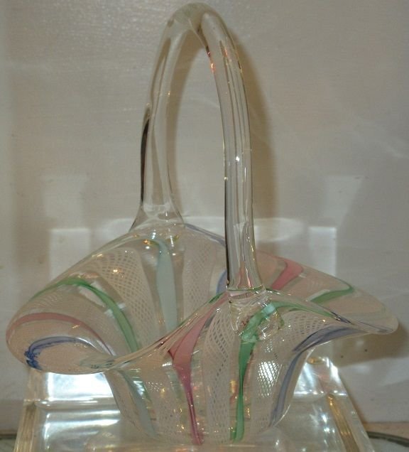 Unusual Antique Murano Italian Venetian Art Glass: This is an absolutely fabulous Unusual Antique Murano Italian Venetian Art Glass Basket IN EXCELLENT CONDITION!!! This wonderful basket is genuine antique Italian art glass. It is an unusual example w