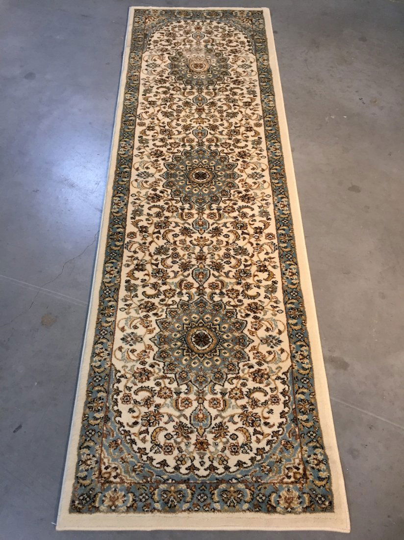 8 FT TRADITIONAL MEDALLION RUNNER AREA RUG (1 of 6)