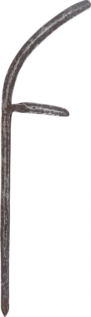 AFRICAN THROWING KNIFE: Sara culture, southern Sahara. Described by Spring as "The Shining Mystery" of African weapons. Iconic example. Despite there being a vast number of variations, this example is virtually identical to