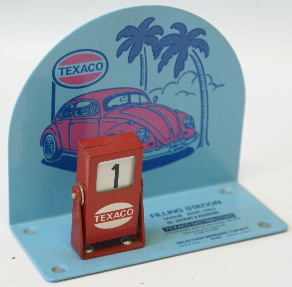 RARE Texaco Oil Advertising Filling Station Flip Date (1 of 4)