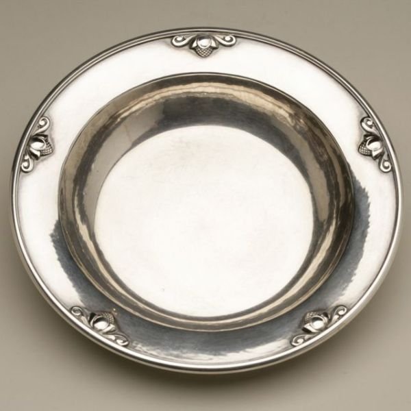 Georg Jensen Sterling Silver Acorn Child's Bowl No.: Georg Jensen sterling silver child's bowl with "acorn" motif, no 632F. Designed by Johan Rohde, circa 1945. Heavy and hand hammered. 7" D x 1.5". Sterling silver. Dimensions: 7"D x 1.5" Please note th