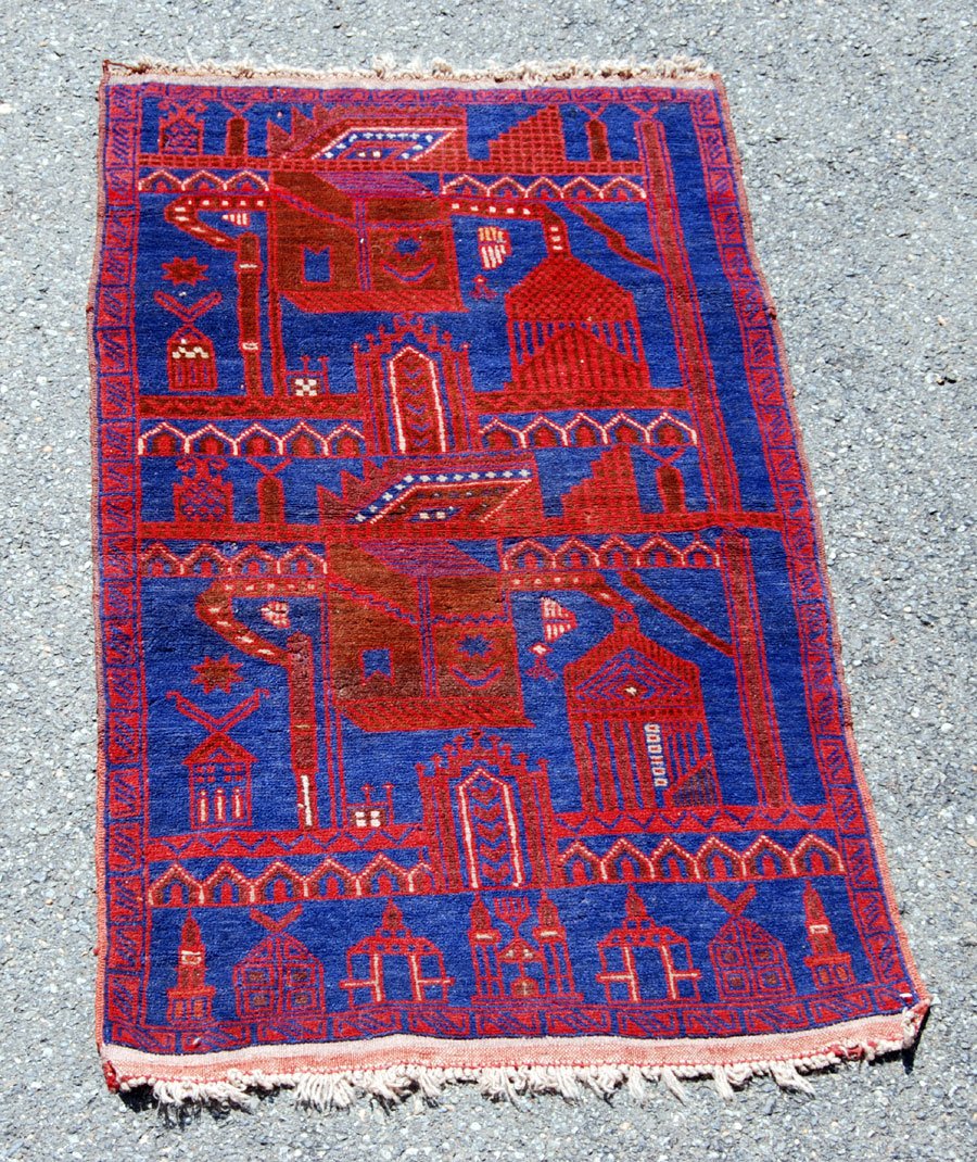 BEAUTIFUL HANDMADE SEMI ANTIQUE PERSIAN BALOOCH (1 of 4)