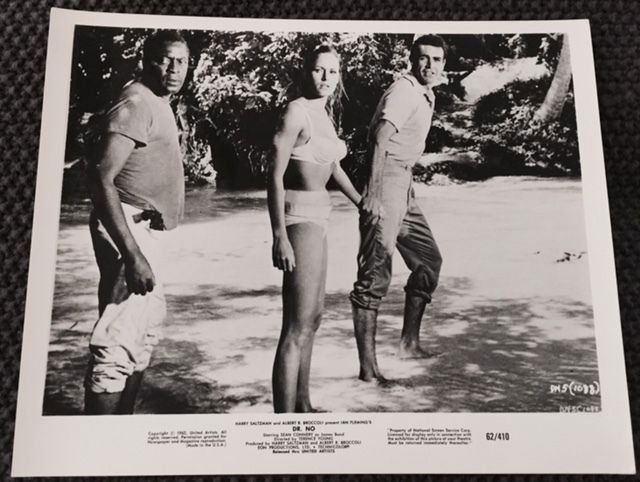 DR. NO - SET OF 2 1962 MOVIE STILLS 8X10 - BOND & (1 of 1)