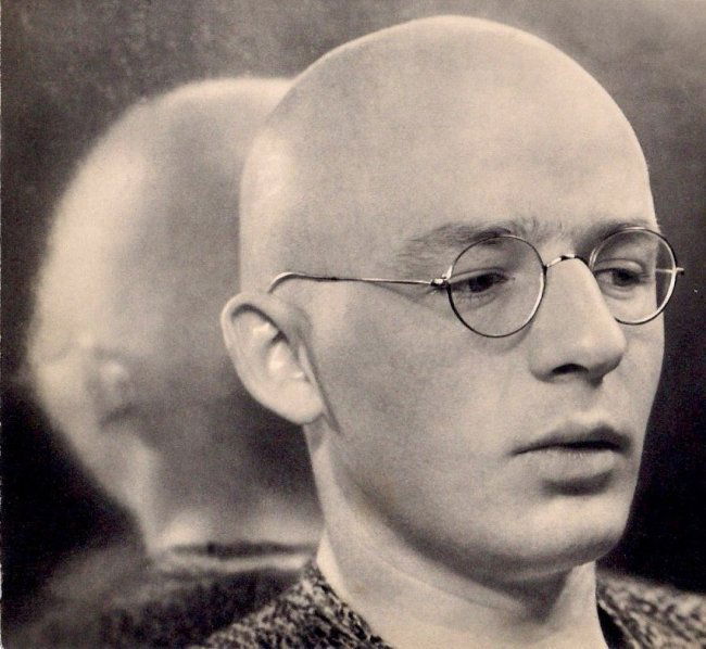 Ringl & Pit - Portrait: 1935 Sheet-fed Gravure printed by Neogravure Company, France - ringl+pit were photographers (Grete Stern, Argentinian (b. Germany, 1904Ð1999) and Ellen Auerbach, American (b. Germany, 1906Ð2004)) -