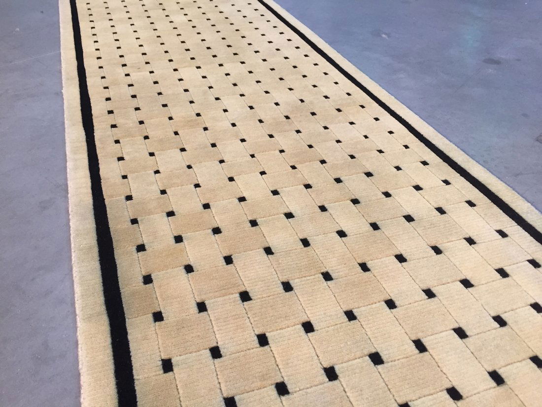 3X10 MODERN CARVED HAND-KNOTTED "TIBETIAN" WOOL RUNNER (1 of 10)