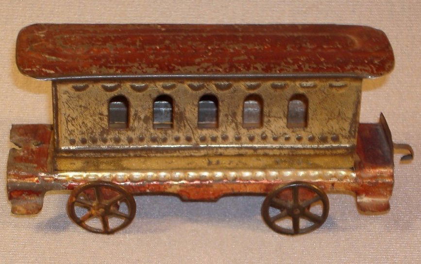 Small Lithographed Tin Pullman 1883 (1 of 2)