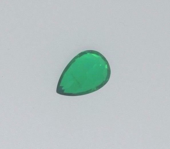 Natural Vanadium Beryl Gemstone, 5.83 cts.: Gemstone: Natural Vanadium Beryl Gemstone Size: 5.83 cts. 14 x 10 Color: Bluish Green SI1 No.: EB3725/GX No Reserve Free shipping for this item within the continental USA.