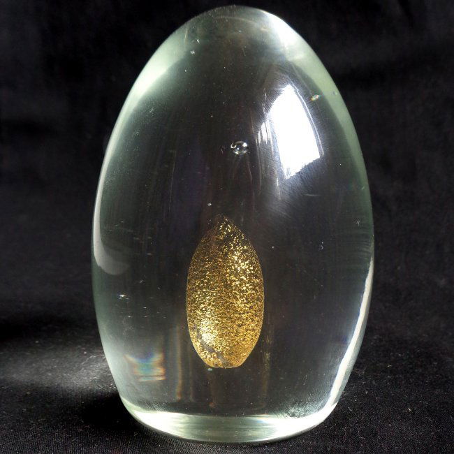 Venini Murano Gold Flecks Egg Paperweight (1 of 3)