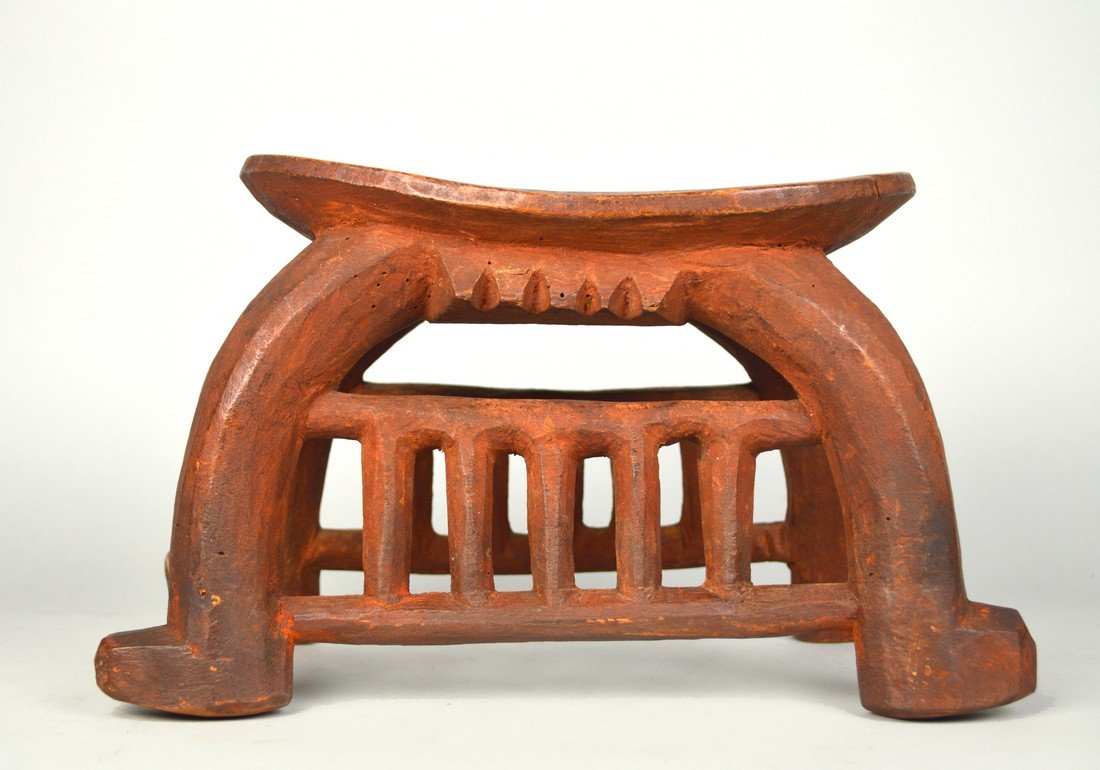 Bari Headrest: South Sudan (1 of 3)