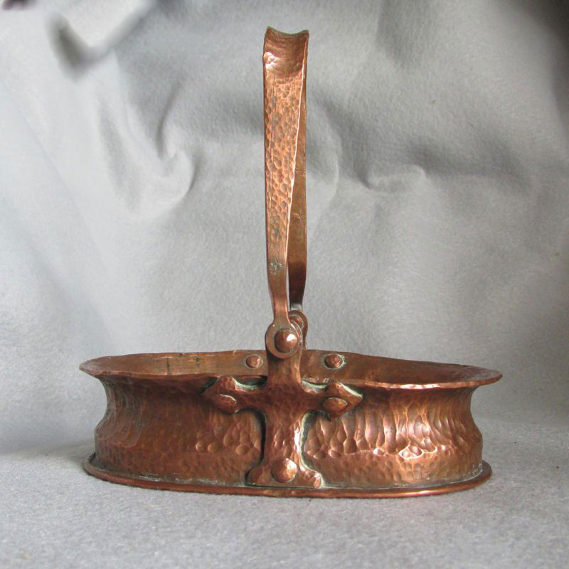 Antique Arts & Crafts Hammered Copper Basket (1 of 4)