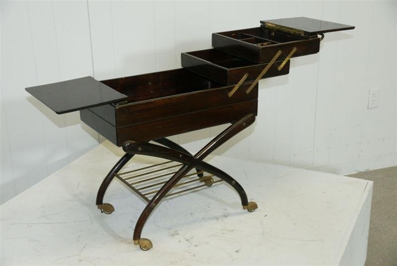 Mid-Century Tiered Table/Cart (1 of 6)