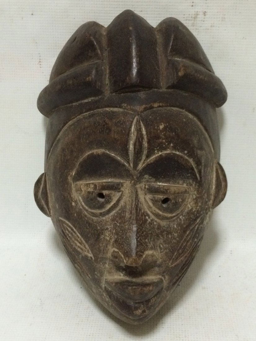Yuroba Mask (1 of 5)