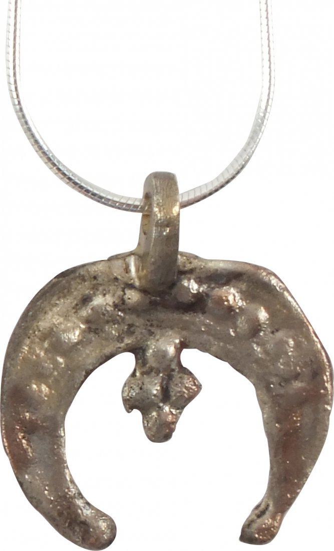 FINE VIKING CRESCENT PENDANT (1 of 2)