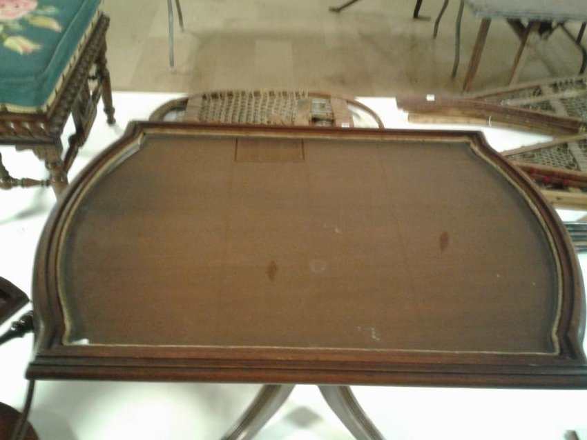 Duncan Phyfe Glass Coffee Table: 2 part 1920 American Duncan Phyfe glass topped coffee table in mint condition, original finish cond. 18"H x 27 1/2"W x 19"Deep