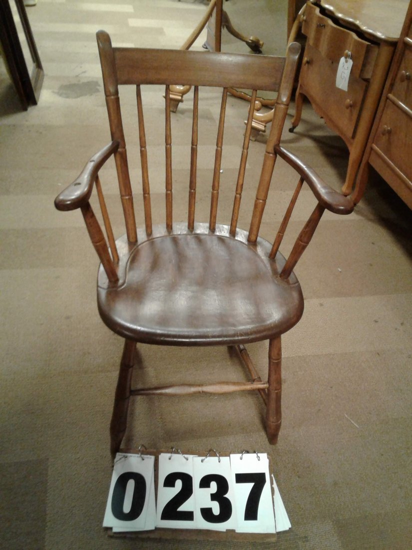 7 Spindle Plank Seat Windsor Arm Chair: American 7 spindle 1830's plank seat Windsor arm chair 32"H x 17"W