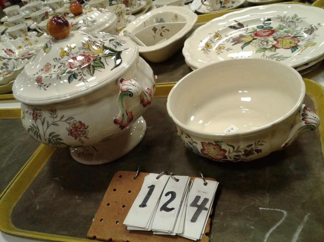 Copeland Spode Gainsborough-Bowls: This rare collection of Copeland Spode Gainsborough Pattern China was collected for 3 generations of Doctors in the 1,000 Islands of N.Y. The condition on almost every piece is in mint, mint condition