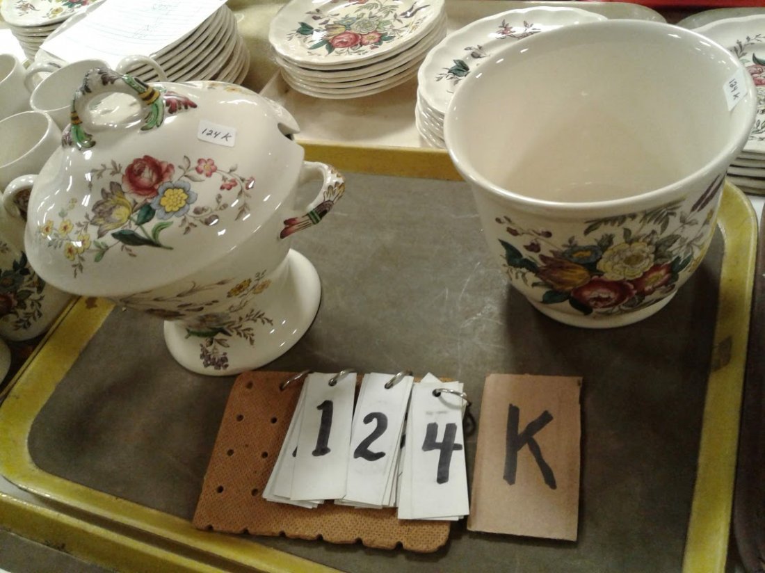Copeland Spode Gainsborough-Bowls: This rare collection of Copeland Spode Gainsborough Pattern China was collected for 3 generations of Doctors in the 1,000 Islands of N.Y. The condition on almost every piece is in mint, mint condition