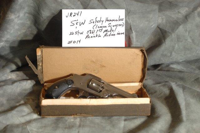 SMITH & WESSON, Safety Hammerless (Lemon Squeezer),: 32 S&W, 3 Barrel, Nickel, some pitting, renickled, action issue, SerNo--25014