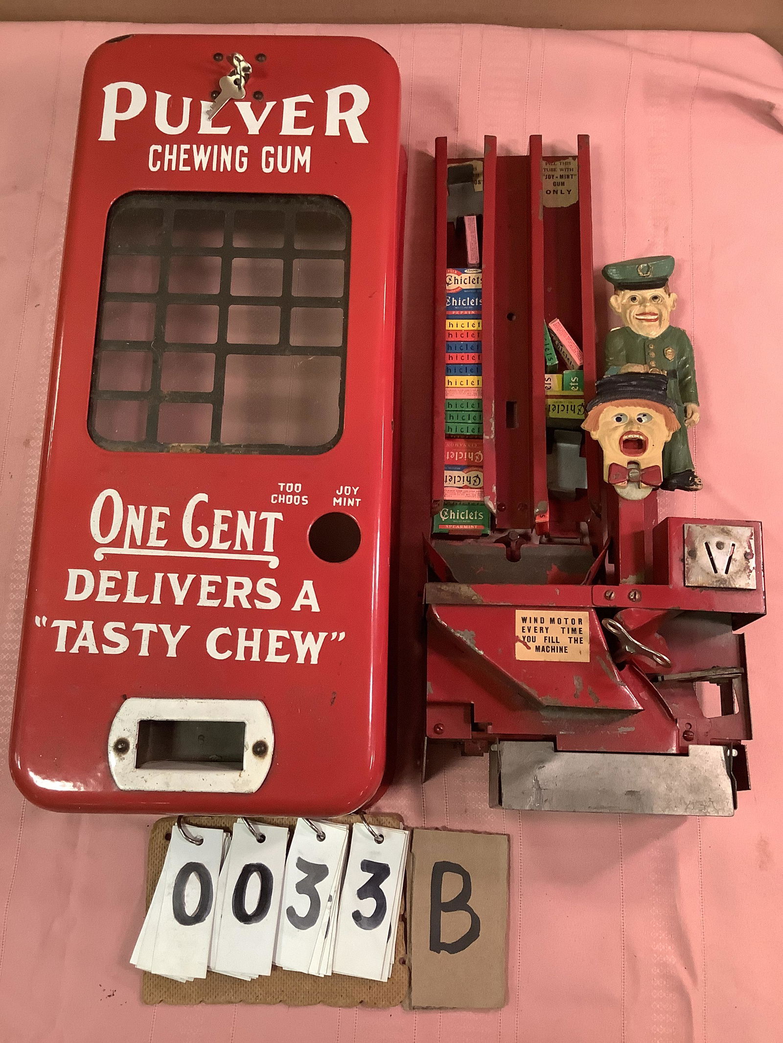 Pulver police arrest bandit (working) 1c gum machine (1 of 1)