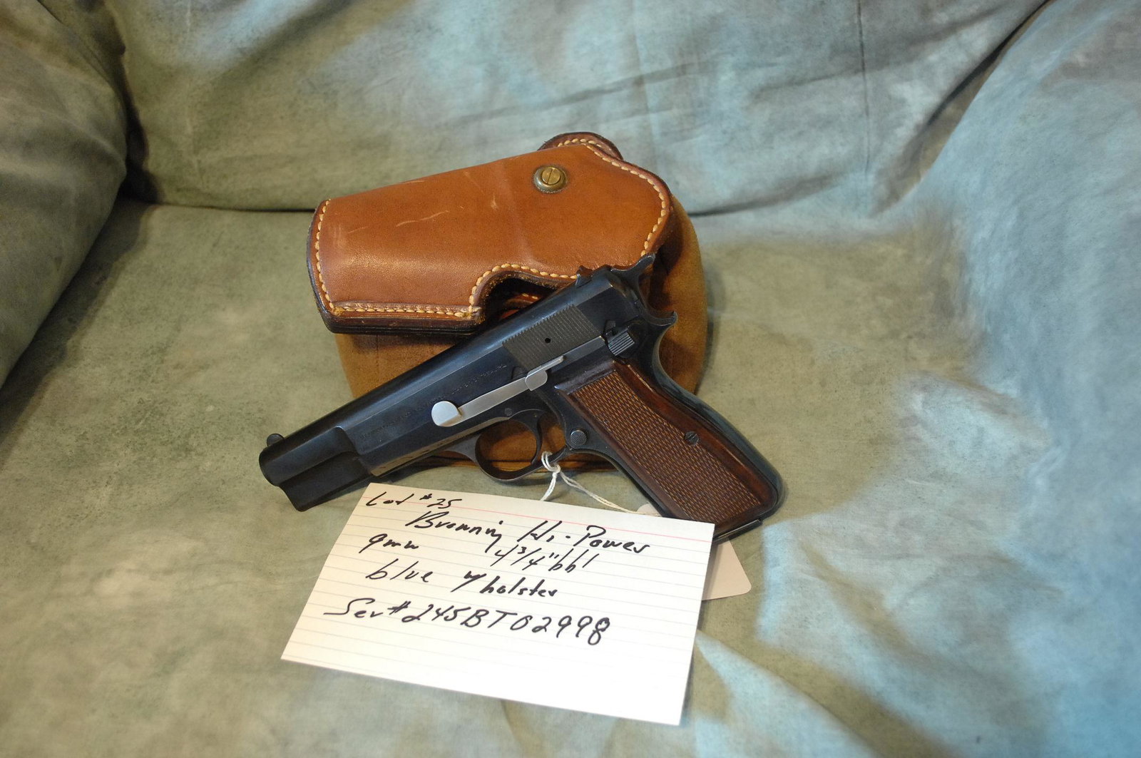 Browning HighPower: 9 Mil 4.75" bbl blue with Davis Holster (Hi cap mag hold in NYS) Ser#-- 245BT02998