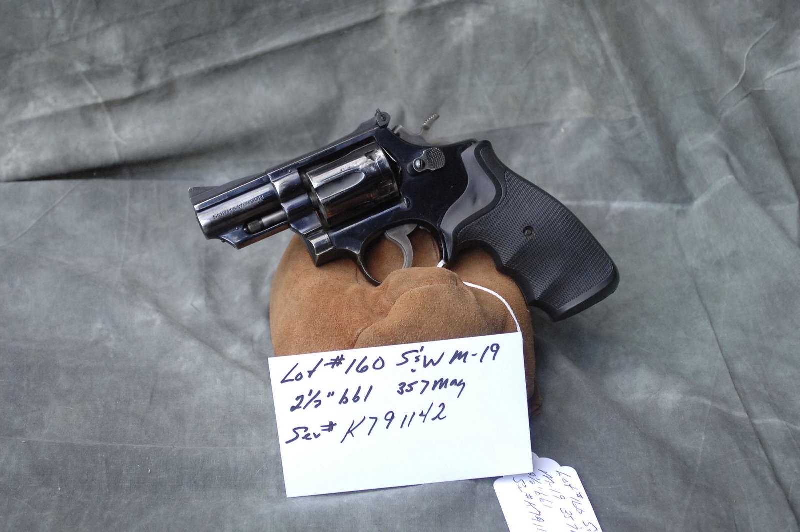 S&W M-19: 357 Mag 2.5"bbl Ser # K791142