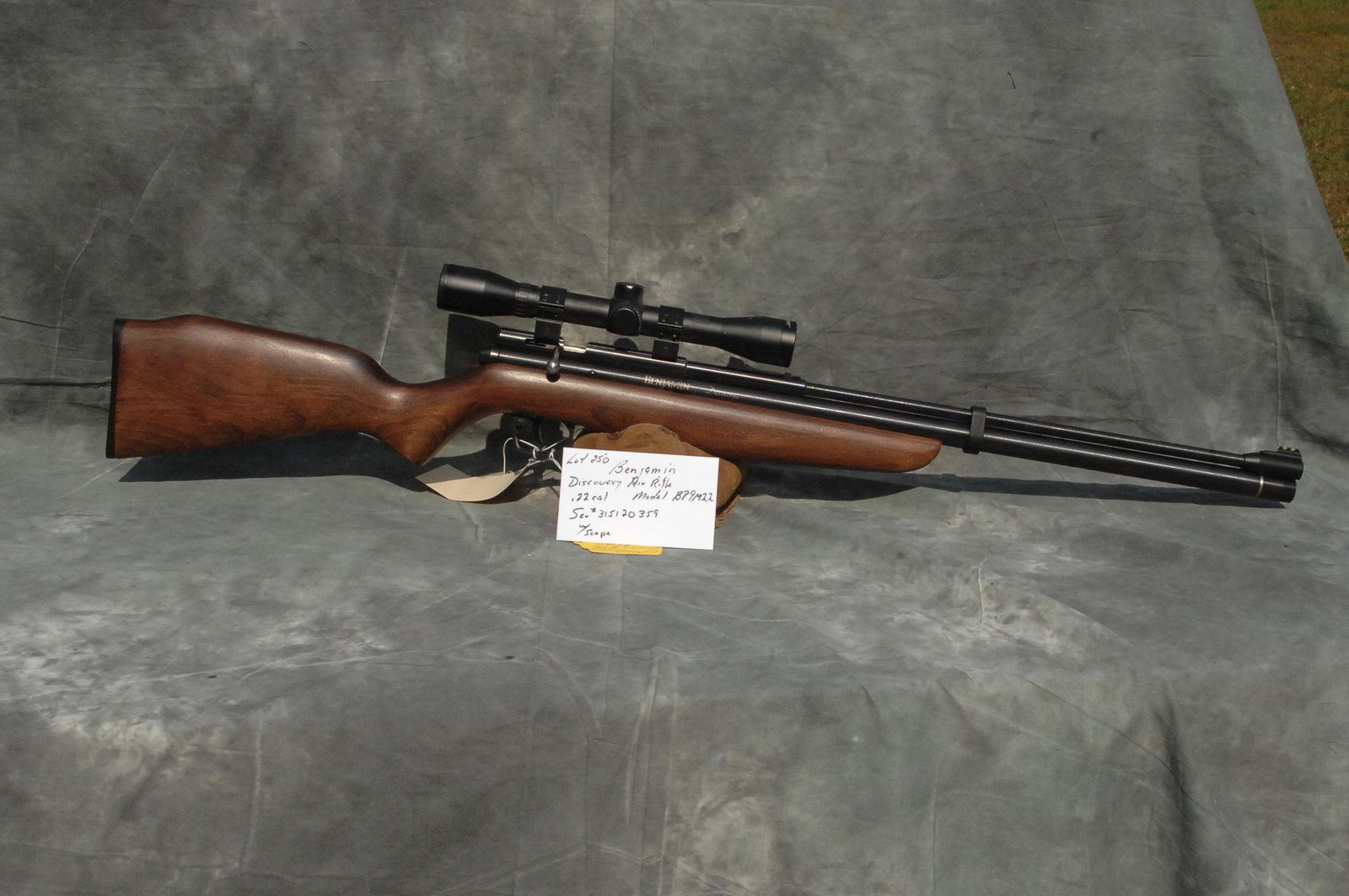 Benjamin Discovery Air Rifle Model BP9M22: 22 Cal. 24"bbl With scope Ser # 315120359