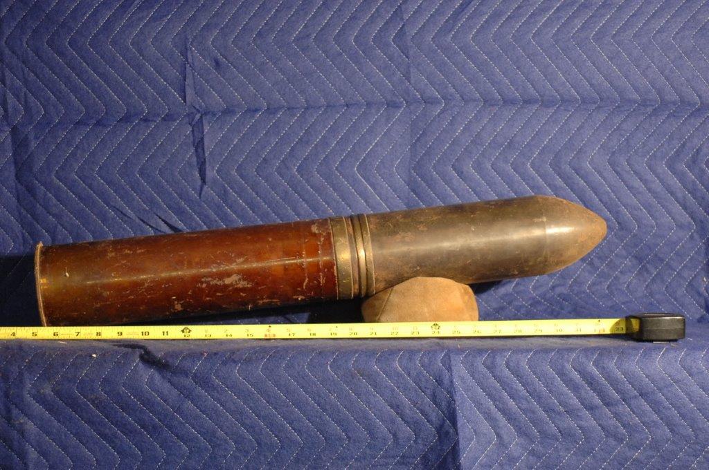 M2A1 Howitzer Inert Military Practice Round: M2A1 Howitzer Inert Military Practice Round
