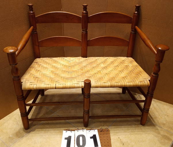 Stickley Cherry Valley Settee (0101) on Jan 01, 2022 Iroquois