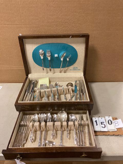 87 Piece Set of Rogers Silverplate Flatware: 87 piece set of 1847 Rogers Bros. silverplate flatware with several serving pieces and wood box. From the Jamesville, NY Estate.