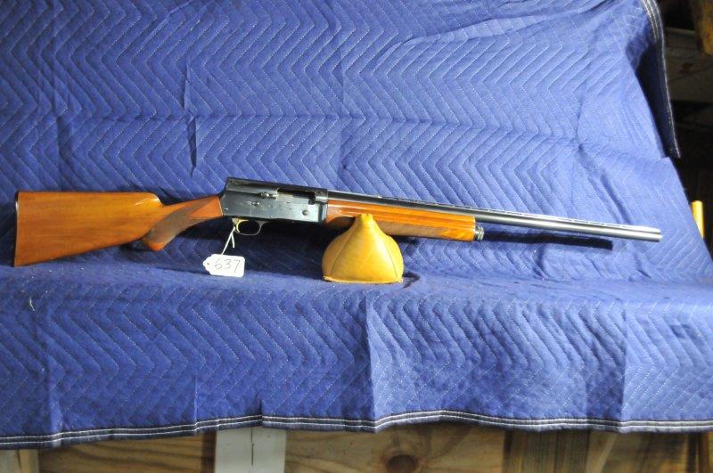 Browning Lite 12 Model A5: Browning Lite 12 Model A5 (2G). 12 gauge 2.75". 27.5" VR bbl. Made in Belgium. Serial No. 82106.