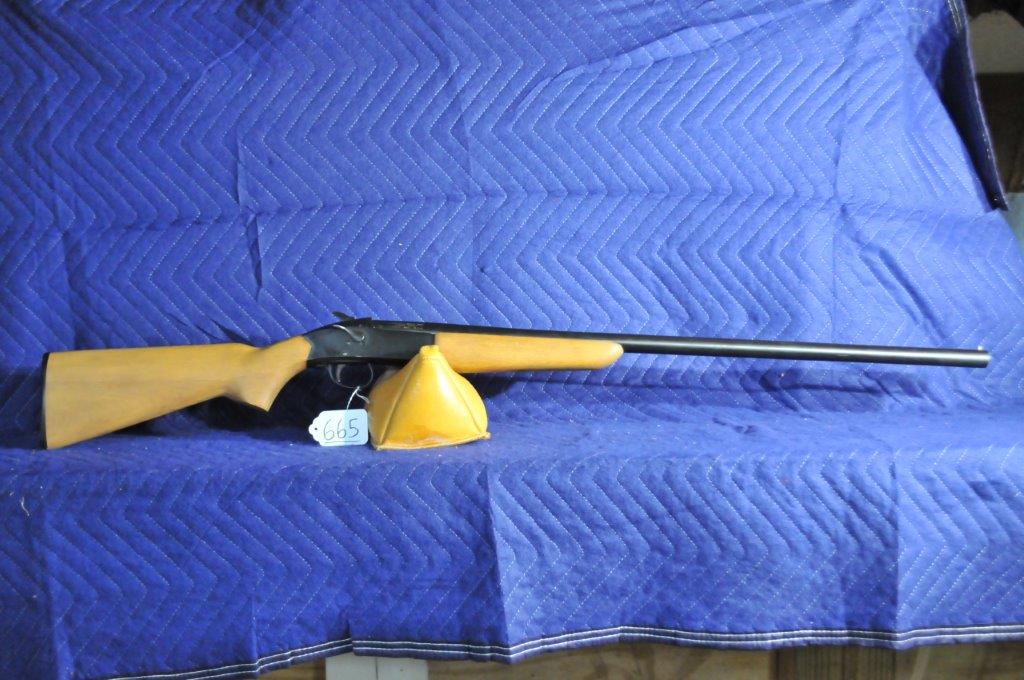 Springfield Savage Model 947 E: Springfield Savage Model 947 E. 12 gauge 3" full. 30" bbl. No pitting. Serial No. P194719.